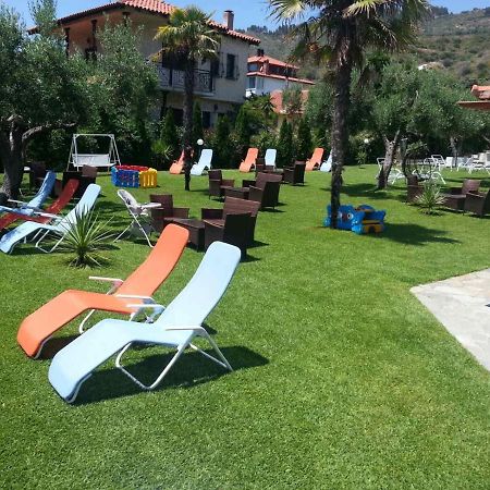 Delfino Hotel Mola Kalyva Ngoại thất bức ảnh