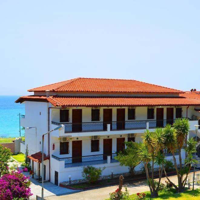 Delfino Hotel Mola Kalyva Ngoại thất bức ảnh